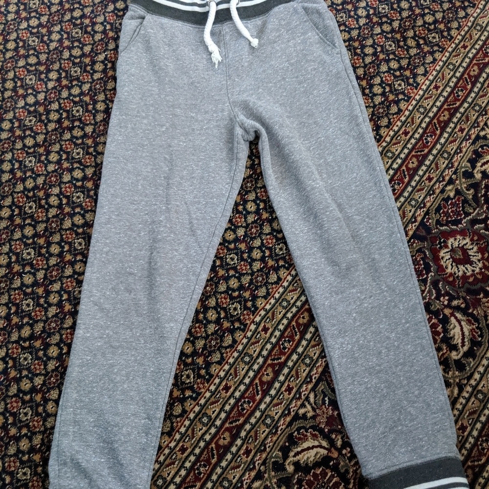 Cherokee / gray sweatpants (unisex)